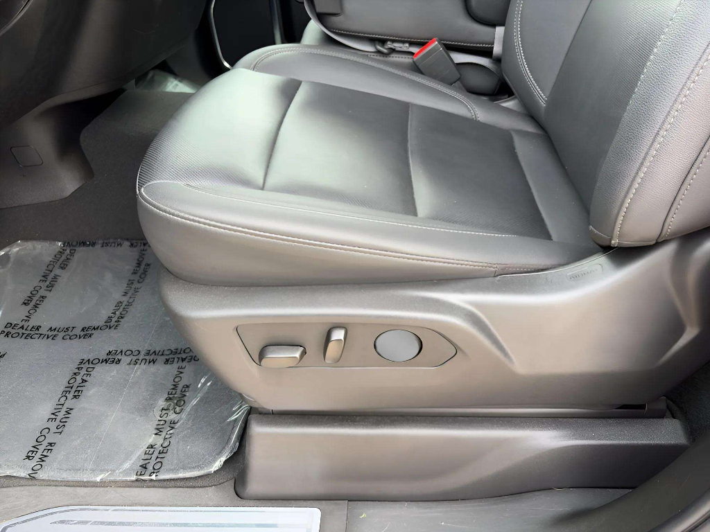 2026 GMC Sierra 1500 SLT - Photo 21