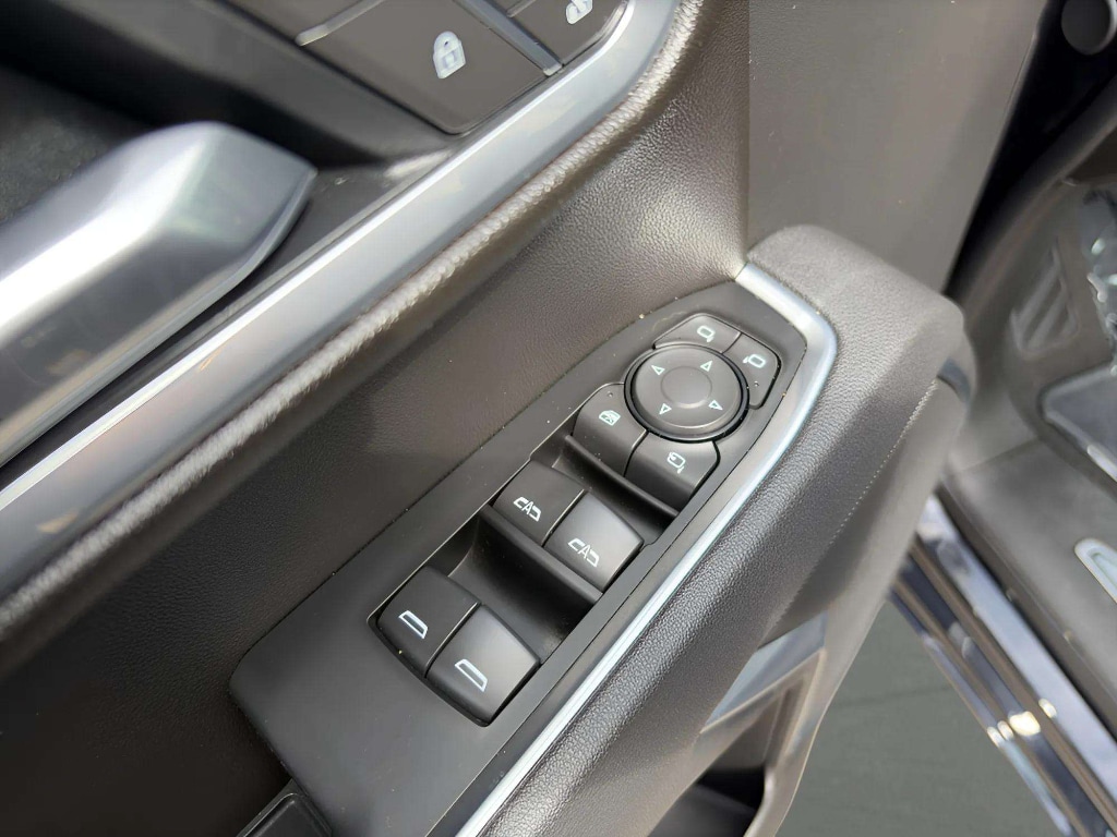 2026 GMC Sierra 1500 SLT - Photo 32