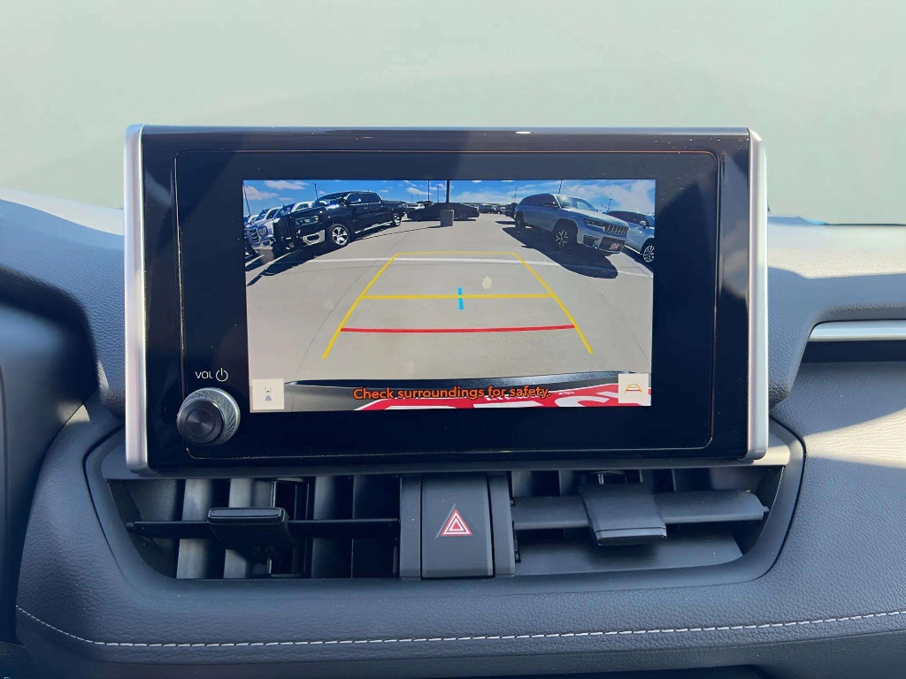 2023 Toyota RAV4 XLE - Photo 27