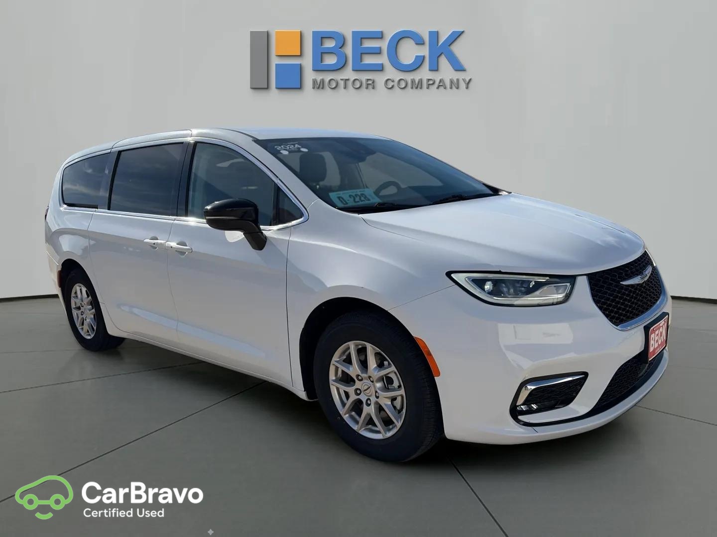 2024 Chrysler Pacifica Touring L