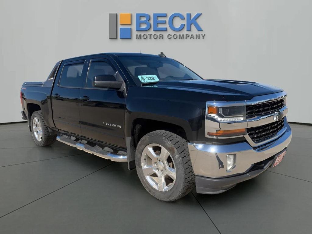 2017 Chevrolet Silverado 1500 LT 4X4 Crew Cab Standard Box's photo