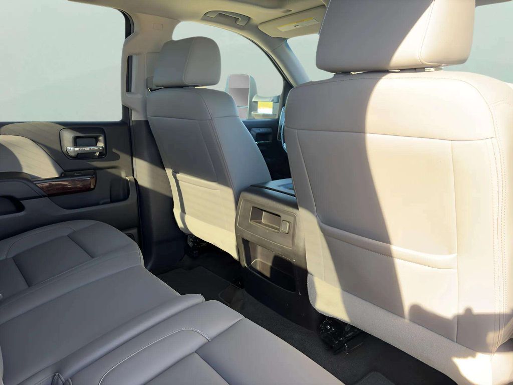2017 GMC Sierra 1500 SLT - Photo 17