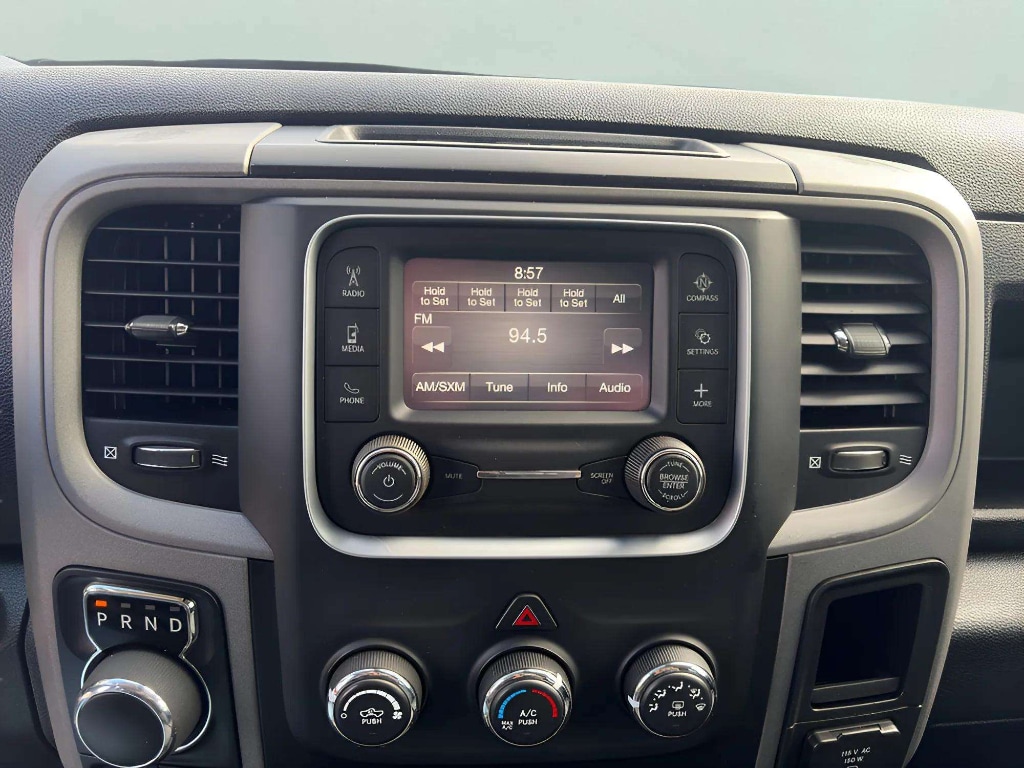 2023 RAM Ram 1500 Classic Express - Photo 25