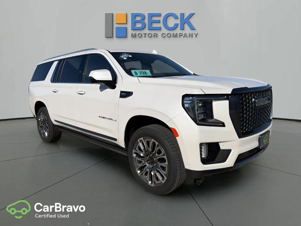 2023 GMC Yukon Denali Ultimate's photo