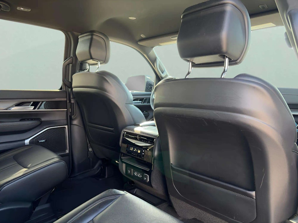 2024 Jeep Wagoneer Series III - Photo 19