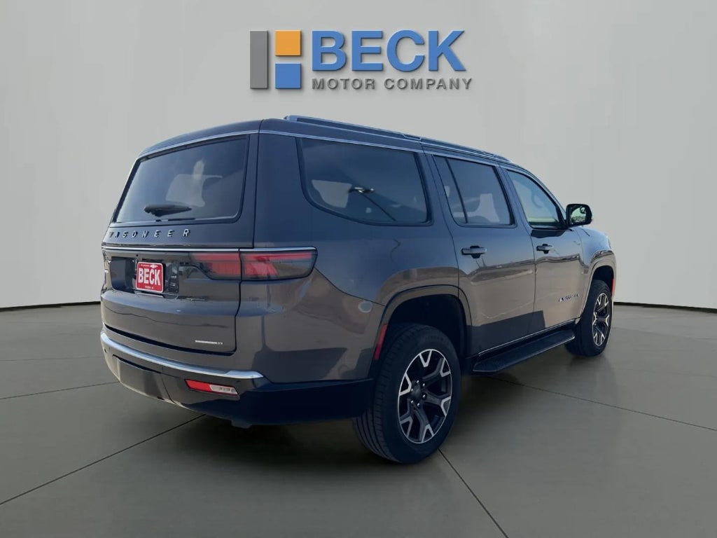 2024 Jeep Wagoneer Series III - Photo 8