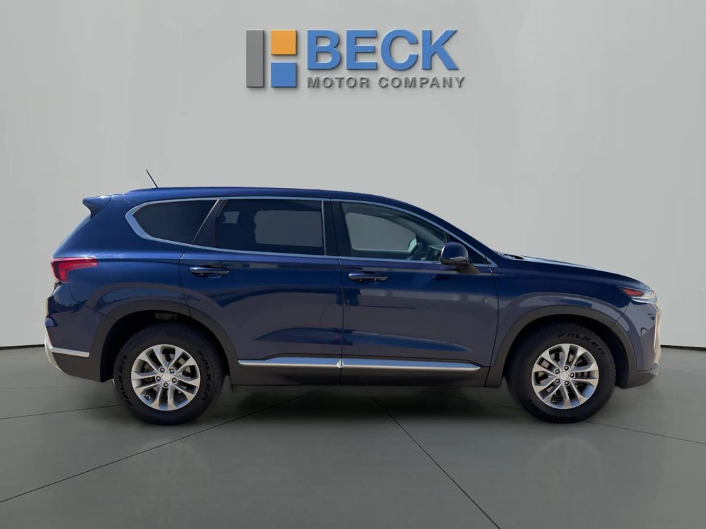 Used 2019 Hyundai Santa Fe SE with VIN 5NMS2CAD7KH116451 for sale in Pierre, SD