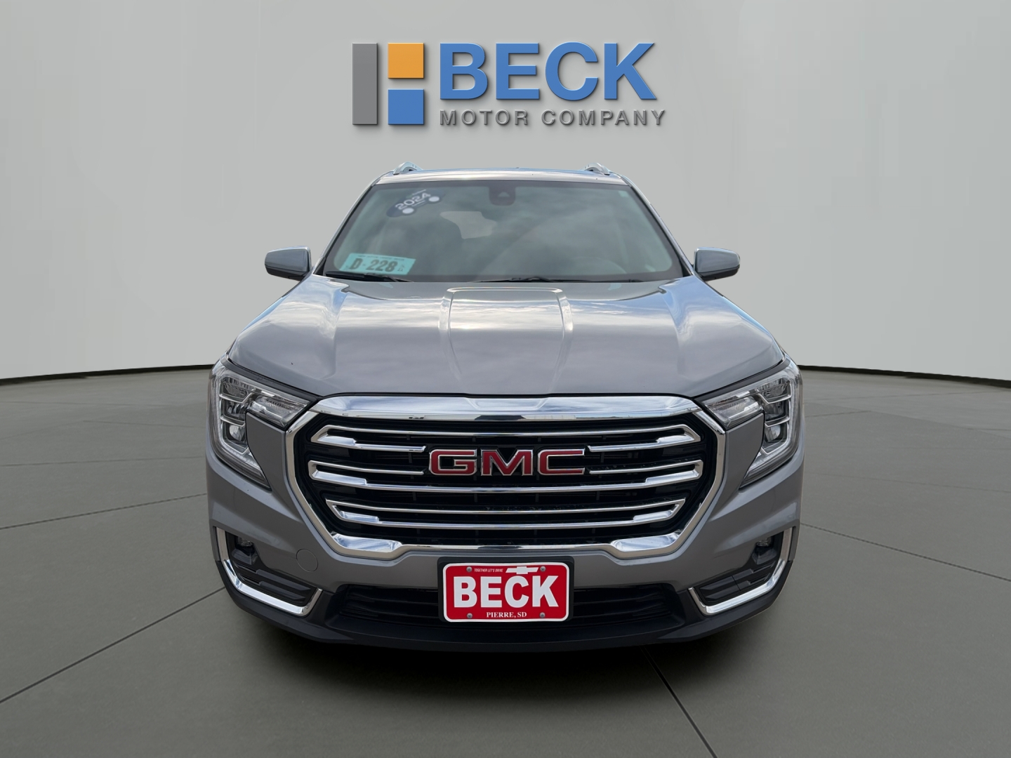 Used 2024 GMC Terrain SLT SUV
