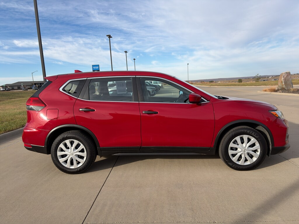 Used 2017 Nissan Rogue S SUV