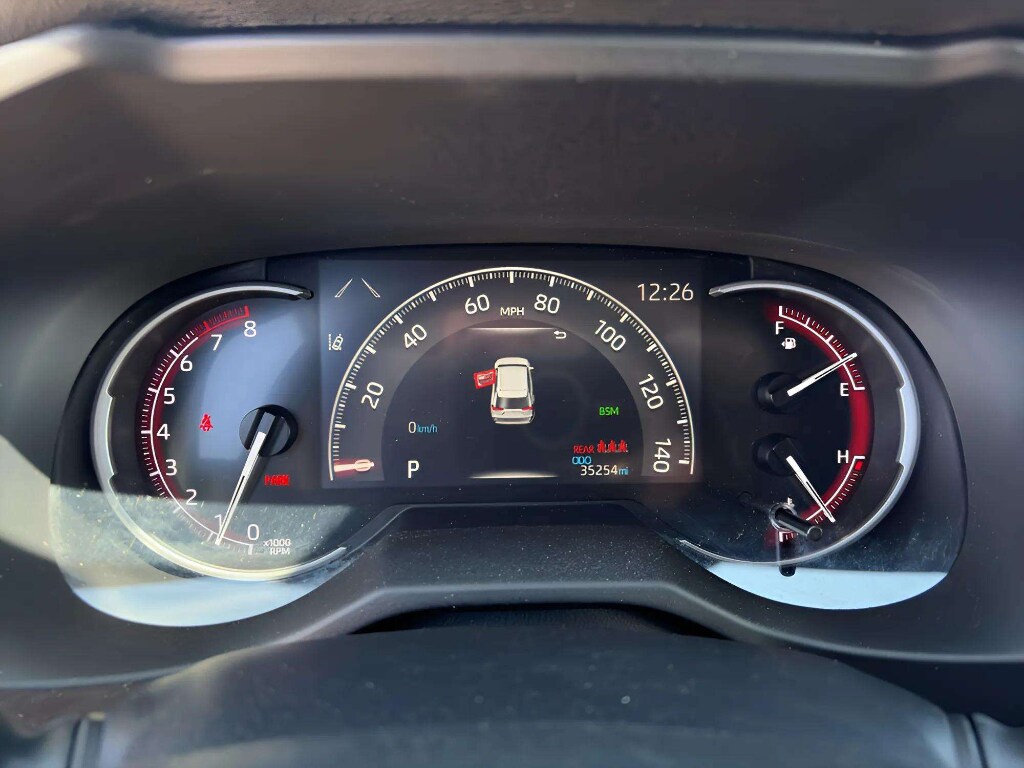 2023 Toyota RAV4 XLE - Photo 22