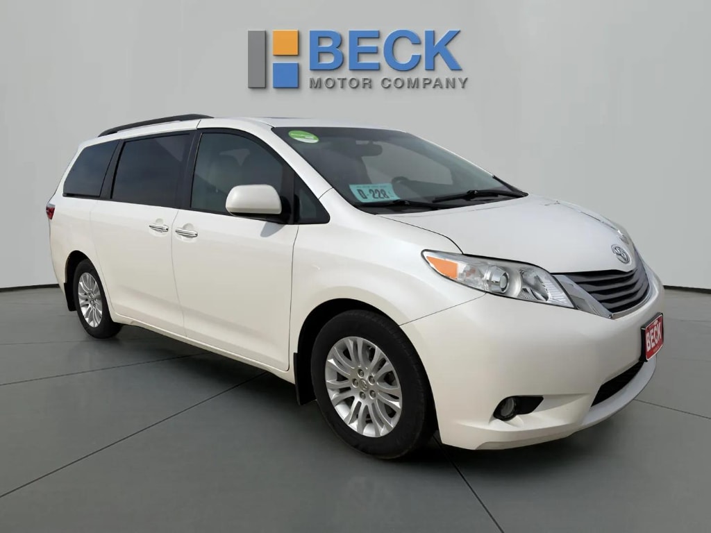 2016 Toyota Sienna XLE