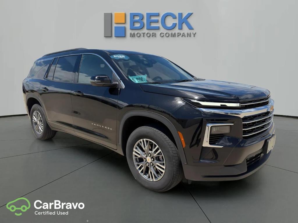 2026 Chevrolet Traverse AWD LT's photo