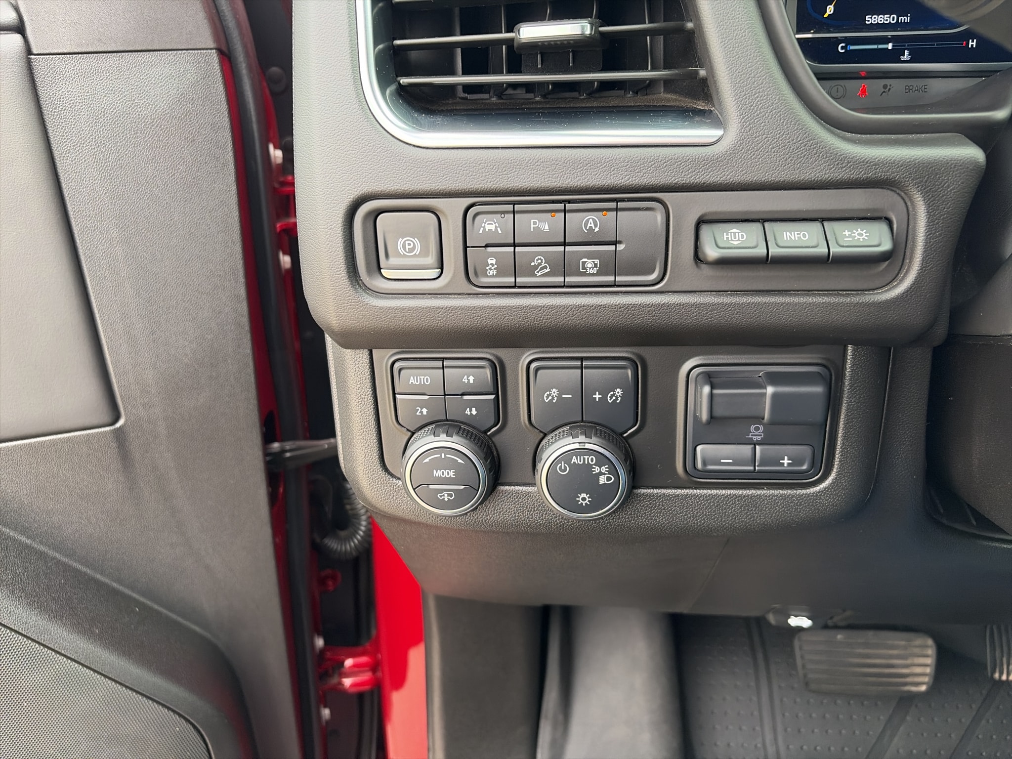 2024 Chevrolet Suburban High Country - Photo 24