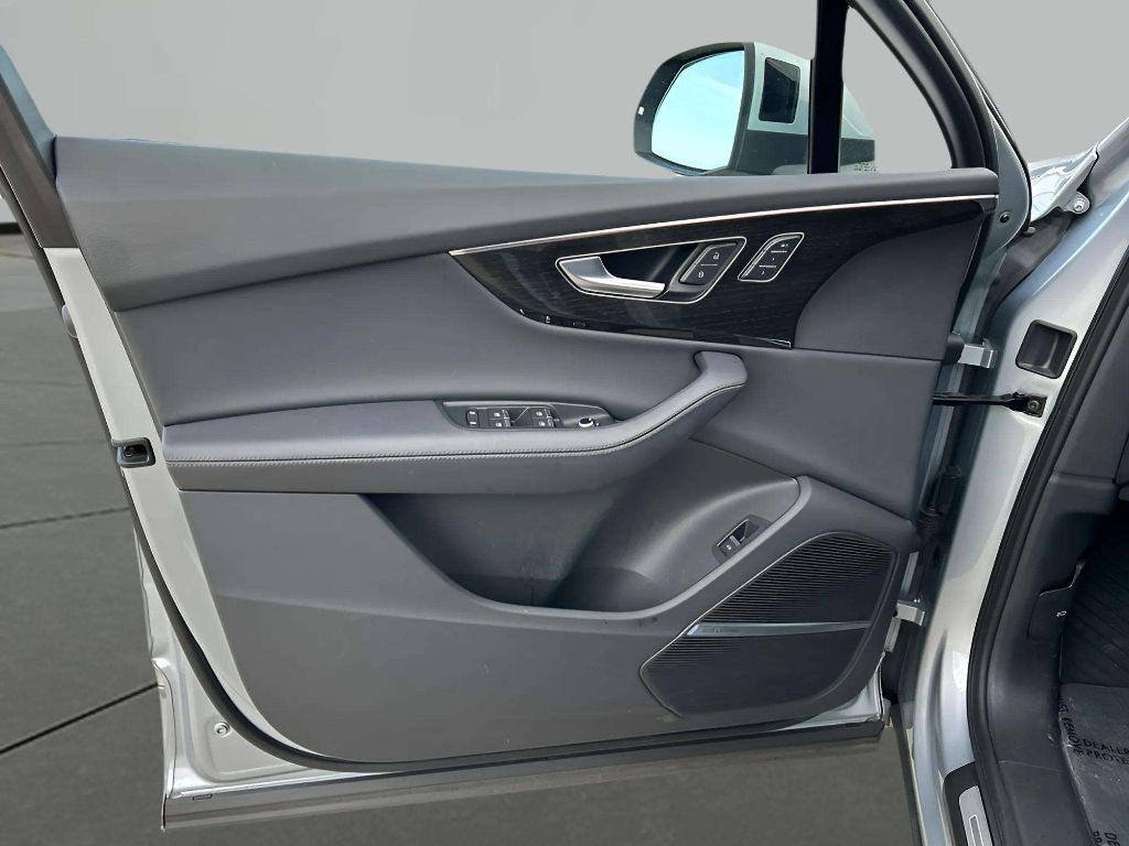 2024 Audi Q7 Premium Plus - Photo 34