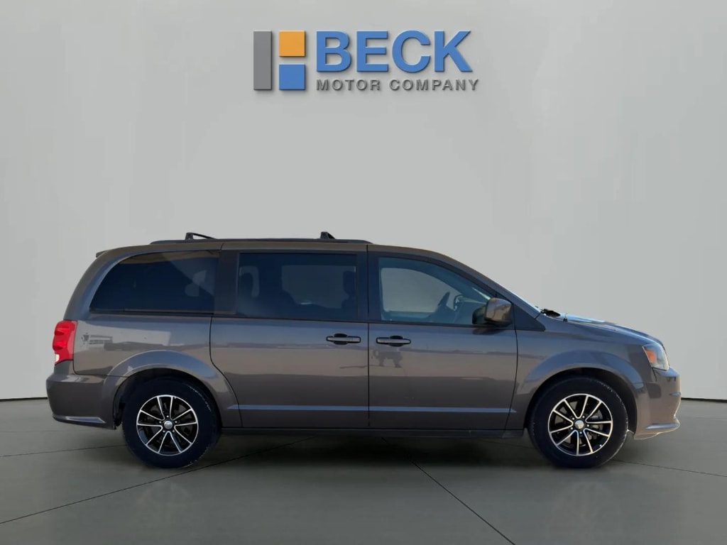 Used 2018 Dodge Grand Caravan GT with VIN 2C4RDGEG3JR325016 for sale in Pierre, SD