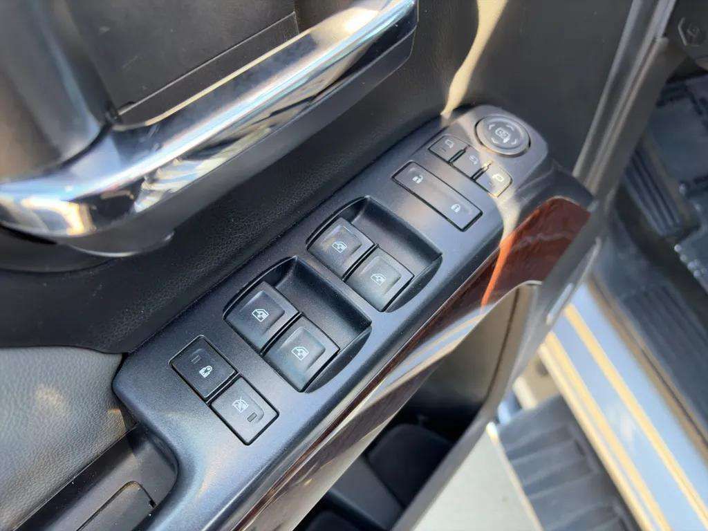 2017 GMC Sierra 1500 SLT - Photo 37