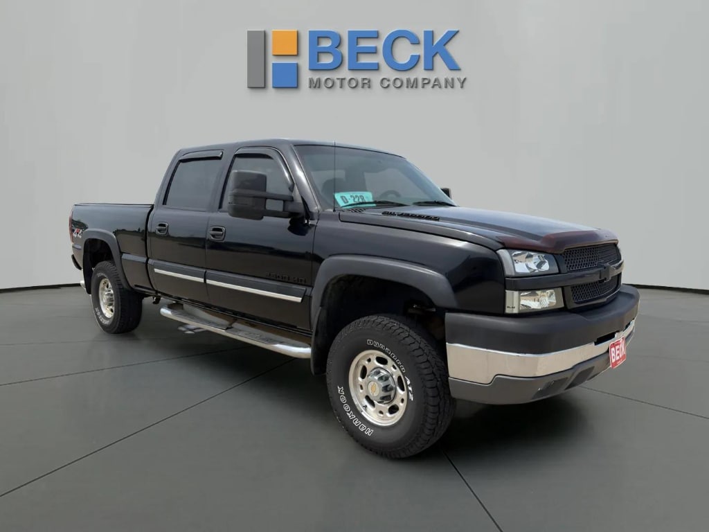 2004 Chevrolet Silverado HD LS 4WD Crew Cab SWB's photo