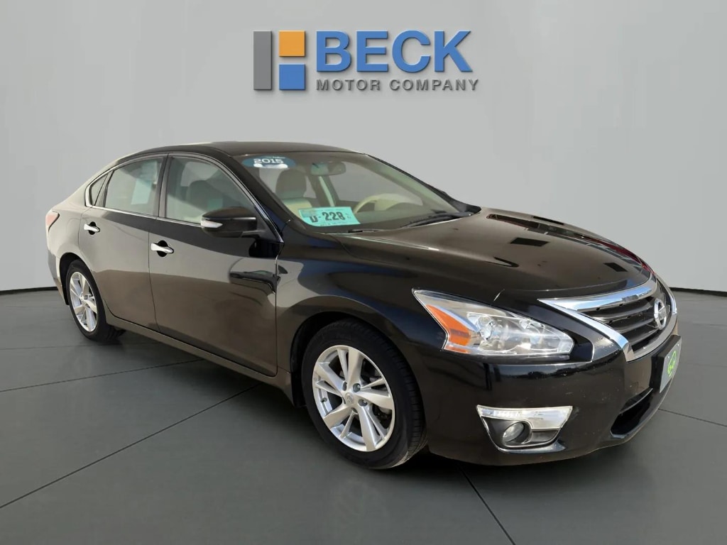 2015 Nissan Altima SL's photo