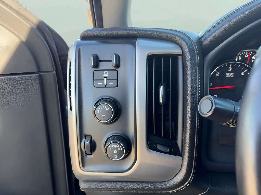 2017 GMC Sierra 1500 SLT - Photo 25