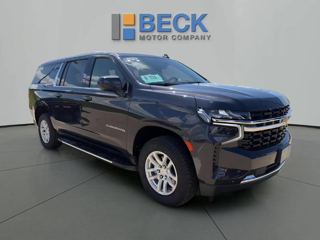 2023 Chevrolet Suburban 4WD 1500 LS's photo