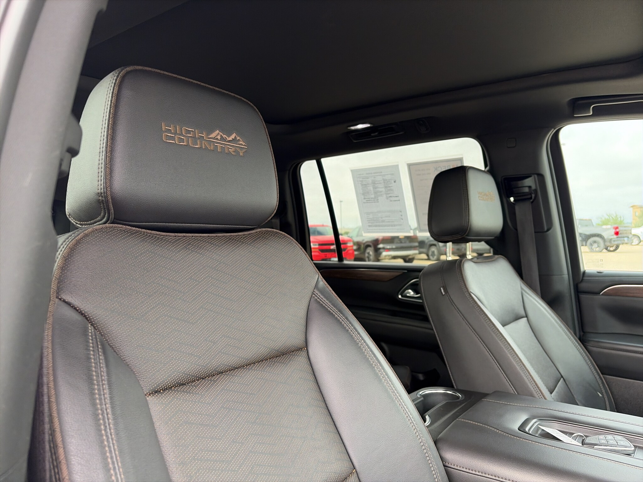 2024 Chevrolet Suburban High Country - Photo 12