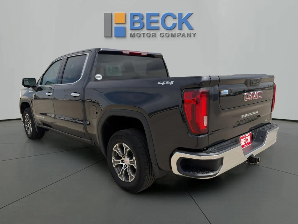 2026 GMC Sierra 1500 SLT - Photo 6