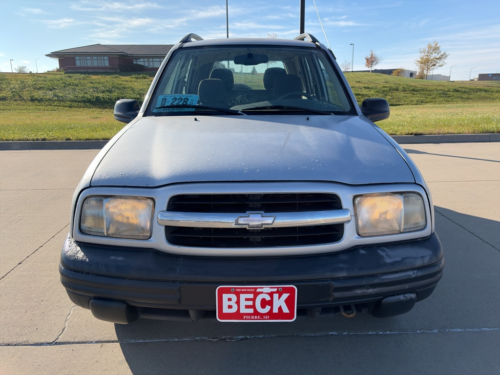 Used 2000 Chevrolet Tracker Base SUV