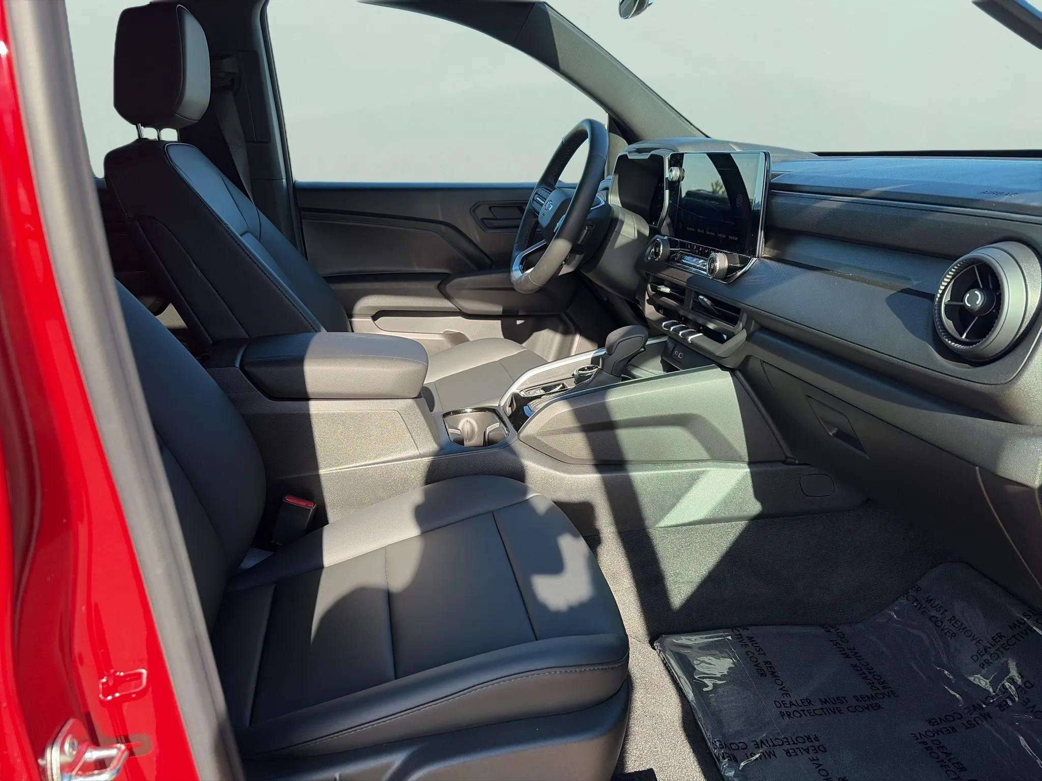 2026 Chevrolet Colorado Trail Boss - Photo 9