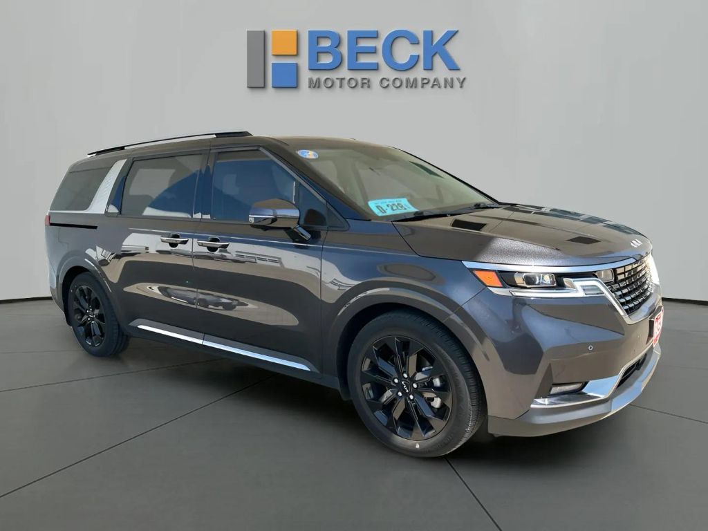 2023 Kia Carnival SX Prestige's photo