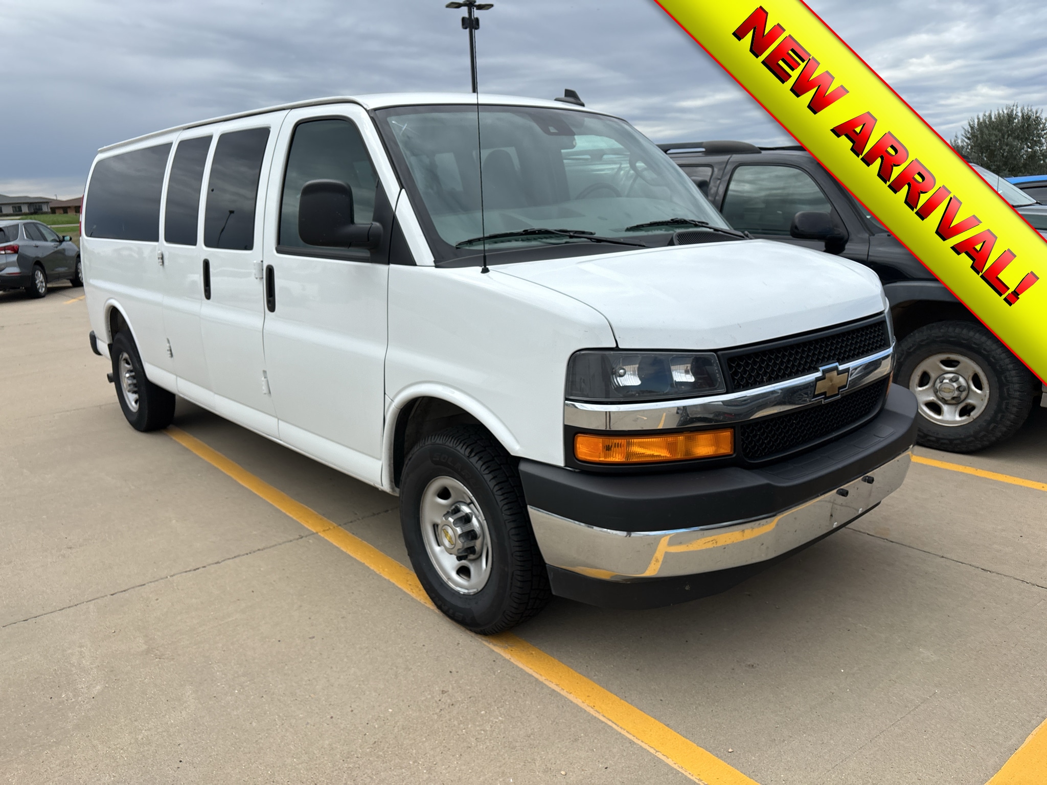 2025 Chevrolet Express Passenger