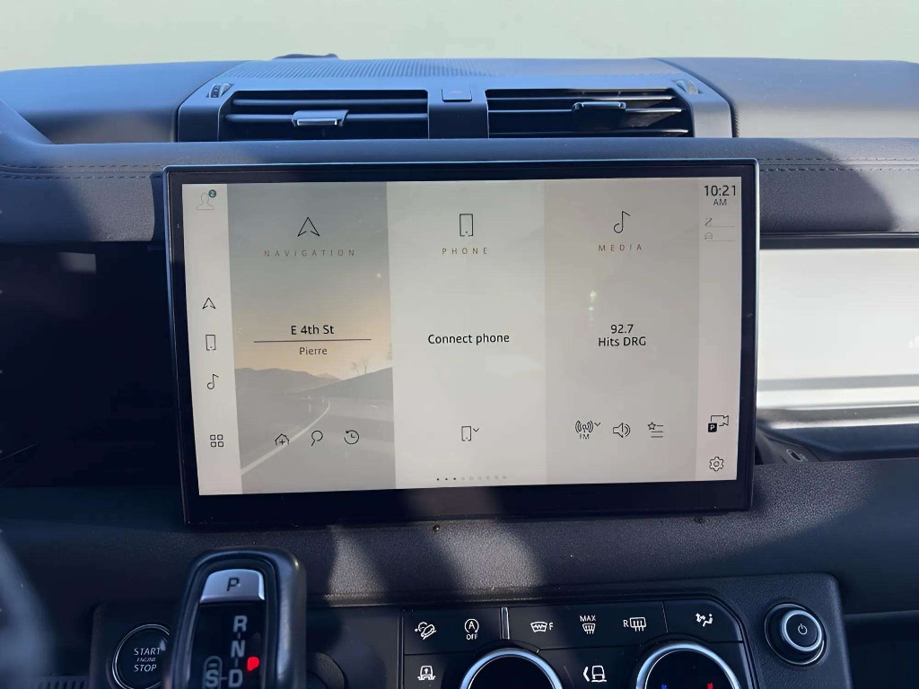 2023 Land Rover Defender X-Dynamic SE - Photo 31