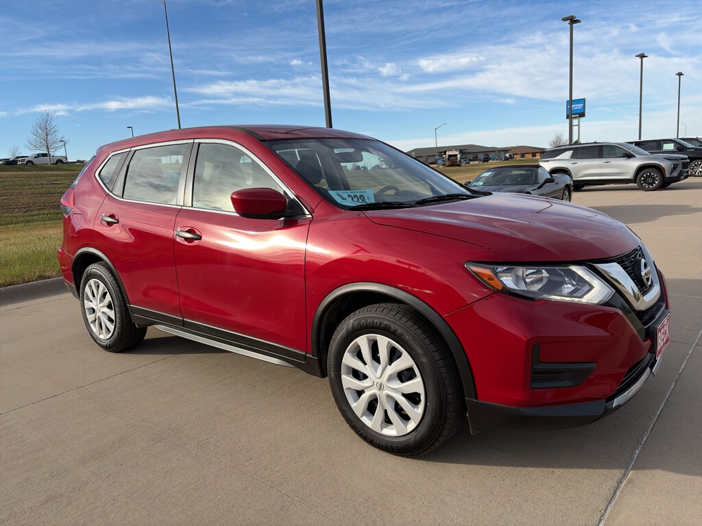 Used 2017 Nissan Rogue S