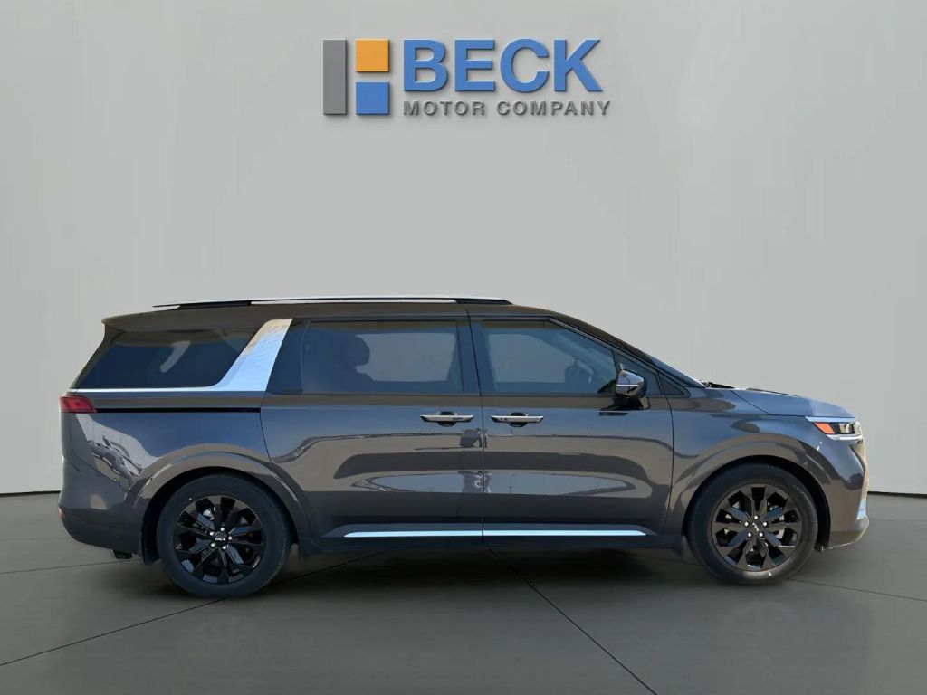 Used 2023 Kia Carnival SX Prestige with VIN KNDNE5H39P6234471 for sale in Pierre, SD