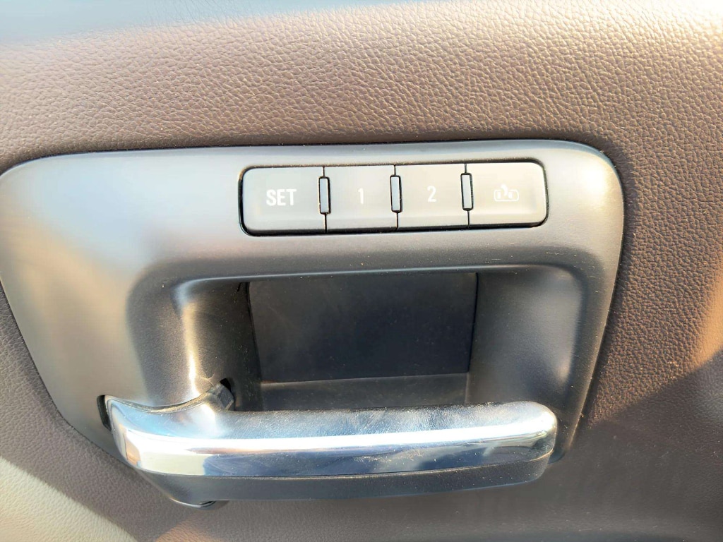 2018 Chevrolet Silverado 1500 LTZ - Photo 30