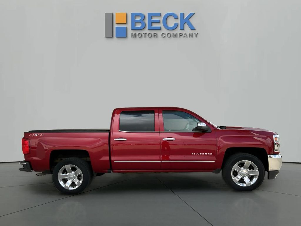 Used 2018 Chevrolet Silverado 1500 LTZ with VIN 3GCUKSEC9JG511925 for sale in Pierre, SD