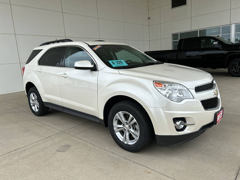 Used 2015 Chevrolet Equinox 2LT with VIN 1GNFLGEK4FZ142724 for sale in Pierre, SD