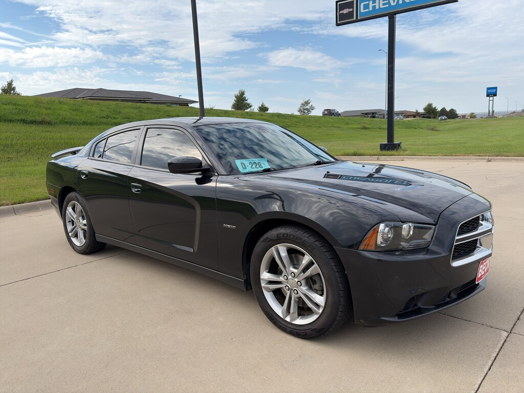 Used 2014 Dodge Charger R/T with VIN 2C3CDXDTXEH372404 for sale in Pierre, SD