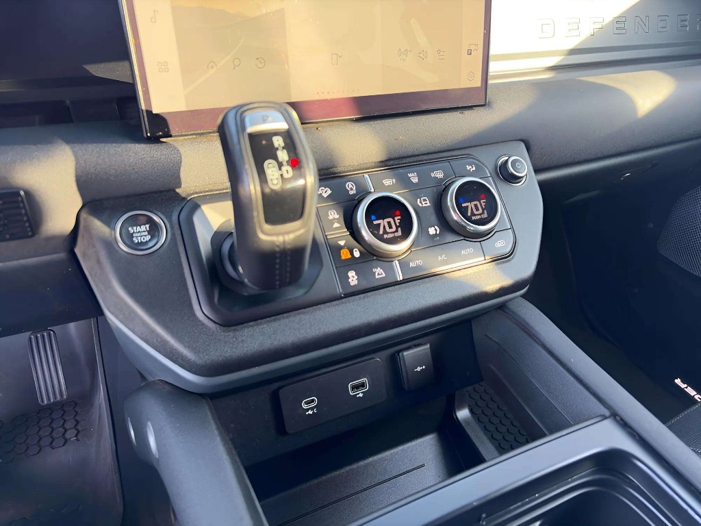 2023 Land Rover Defender X-Dynamic SE - Photo 33