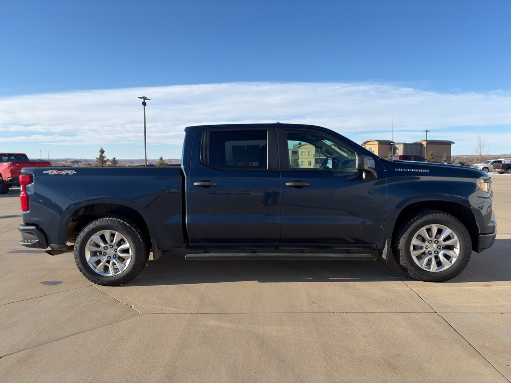 2022 Chevrolet Silverado 1500 Custom's photo
