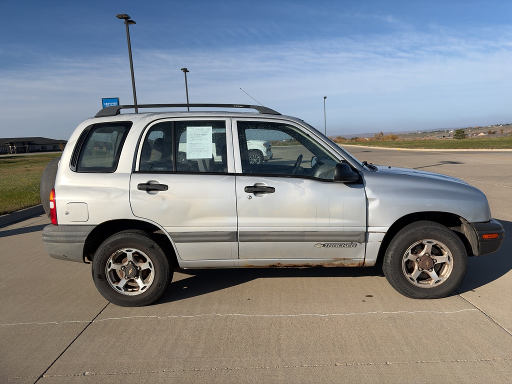 Used 2000 Chevrolet Tracker Base SUV