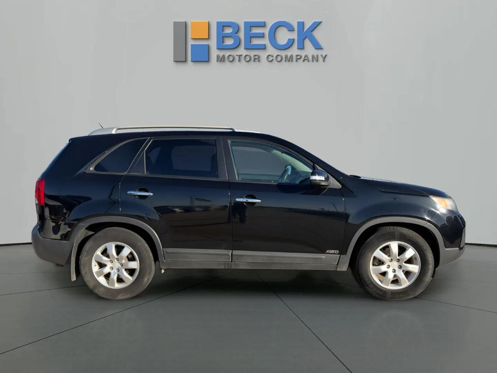 Used 2011 Kia Sorento LX with VIN 5XYKTDA29BG123669 for sale in Pierre, SD