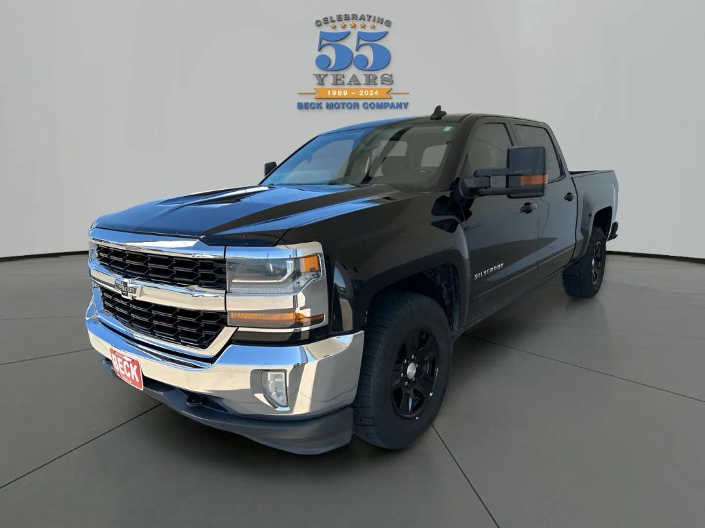 Used 2017 Chevrolet Silverado 1500 LT with VIN 3GCUKREC9HG386637 for sale in Pierre, SD