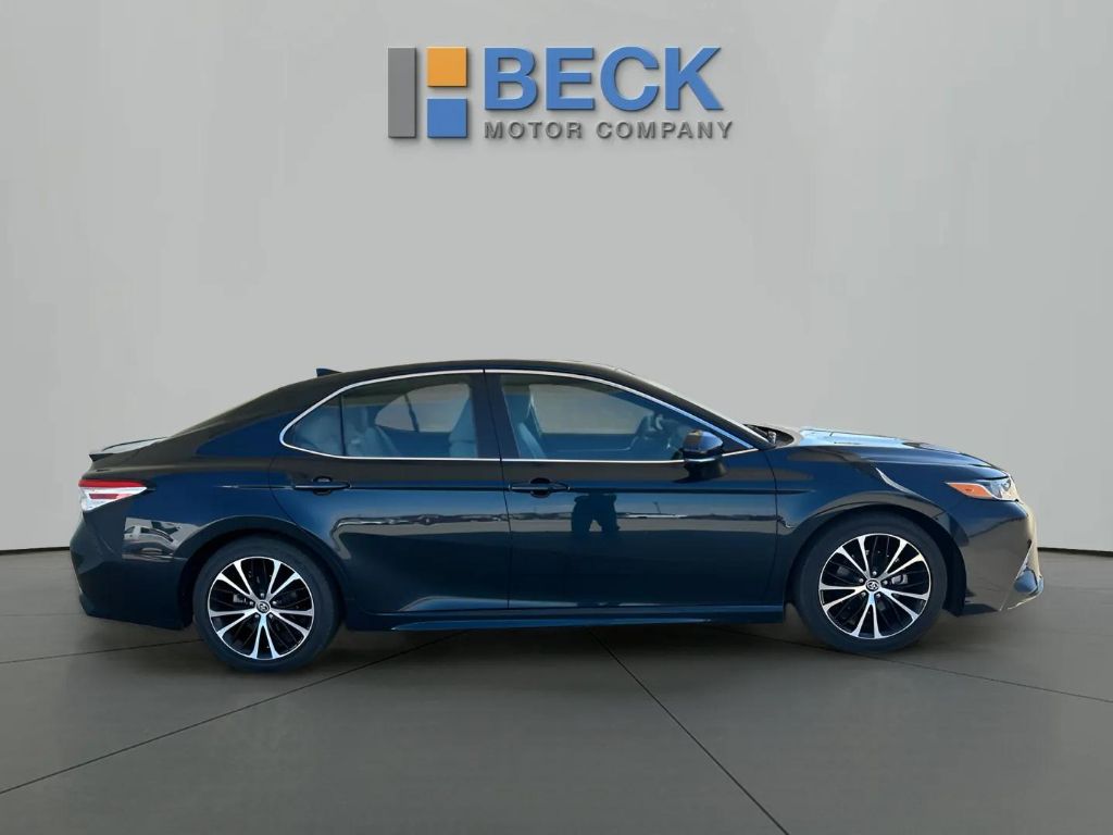 Used 2020 Toyota Camry SE with VIN 4T1J11BK4LU001859 for sale in Pierre, SD