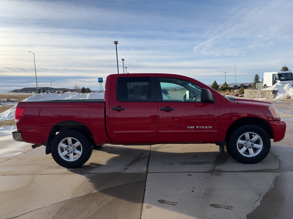 2010 Nissan Titan SE