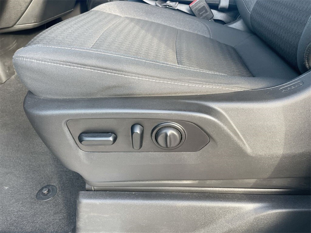 2021 Chevrolet Silverado 1500 LT - Photo 12