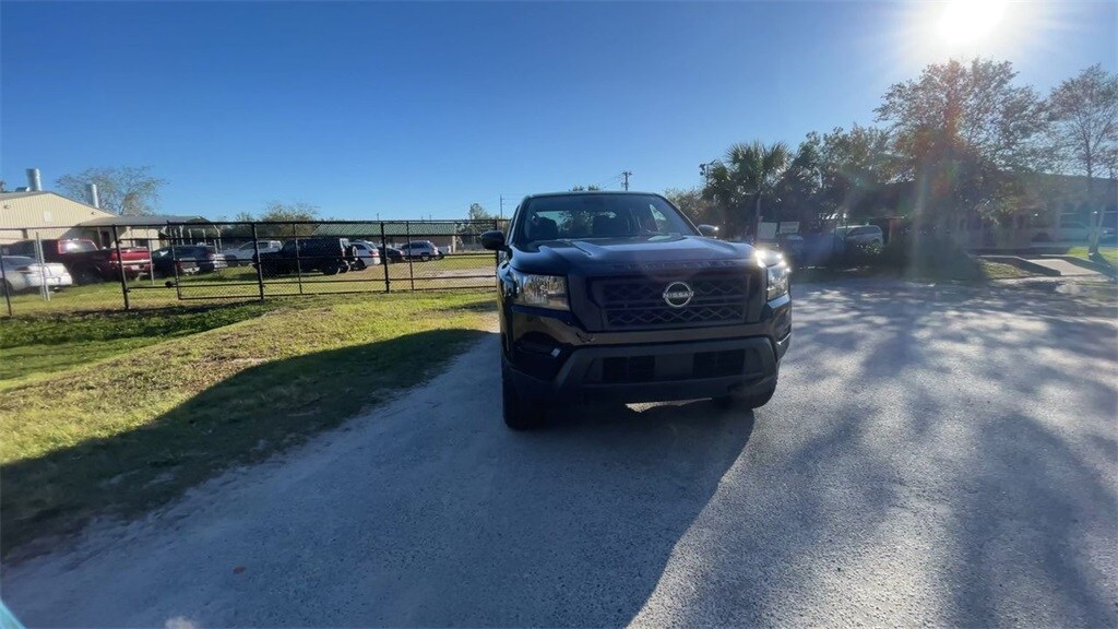 2022 Nissan Frontier S photo 3