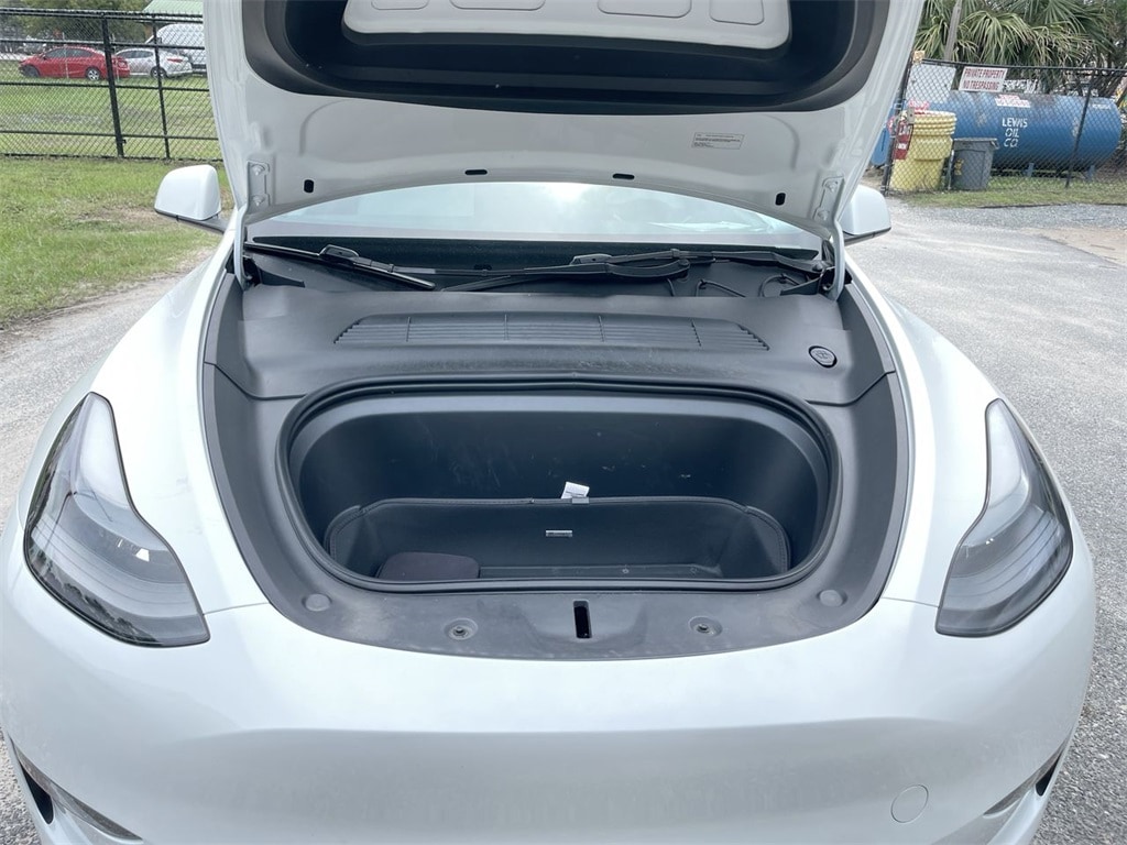 2023 Tesla Model Y Long Range photo 5