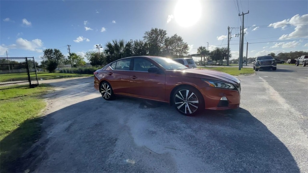 Certified 2022 Nissan Altima 2.5 SR Sedan