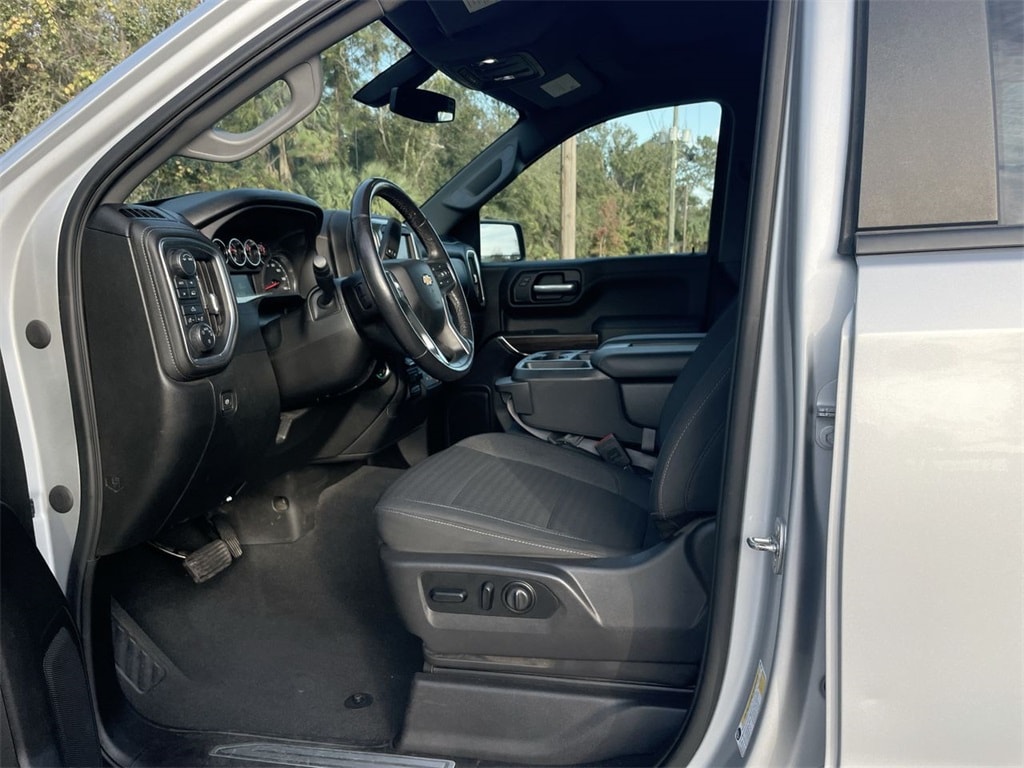 2021 Chevrolet Silverado 1500 LT - Photo 11