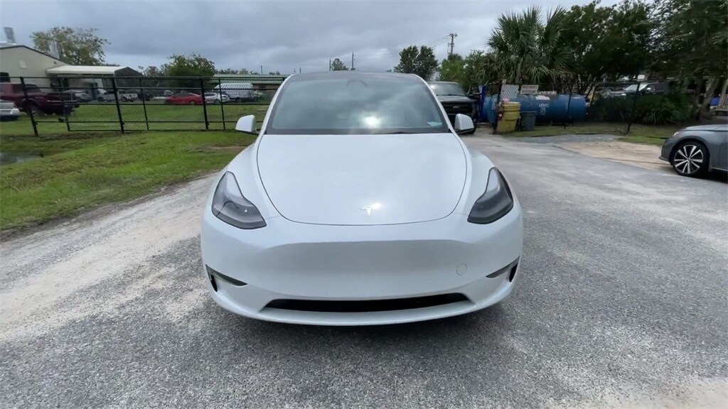 2023 Tesla Model Y Long Range photo 3